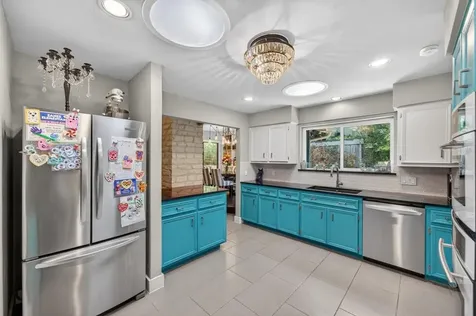 6501 Robbie Creek Cove Austin TX 78750