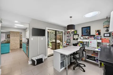 6501 Robbie Creek Cove Austin TX 78750