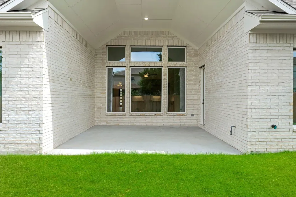 1805 Sauterne Drive Leander TX 78641
