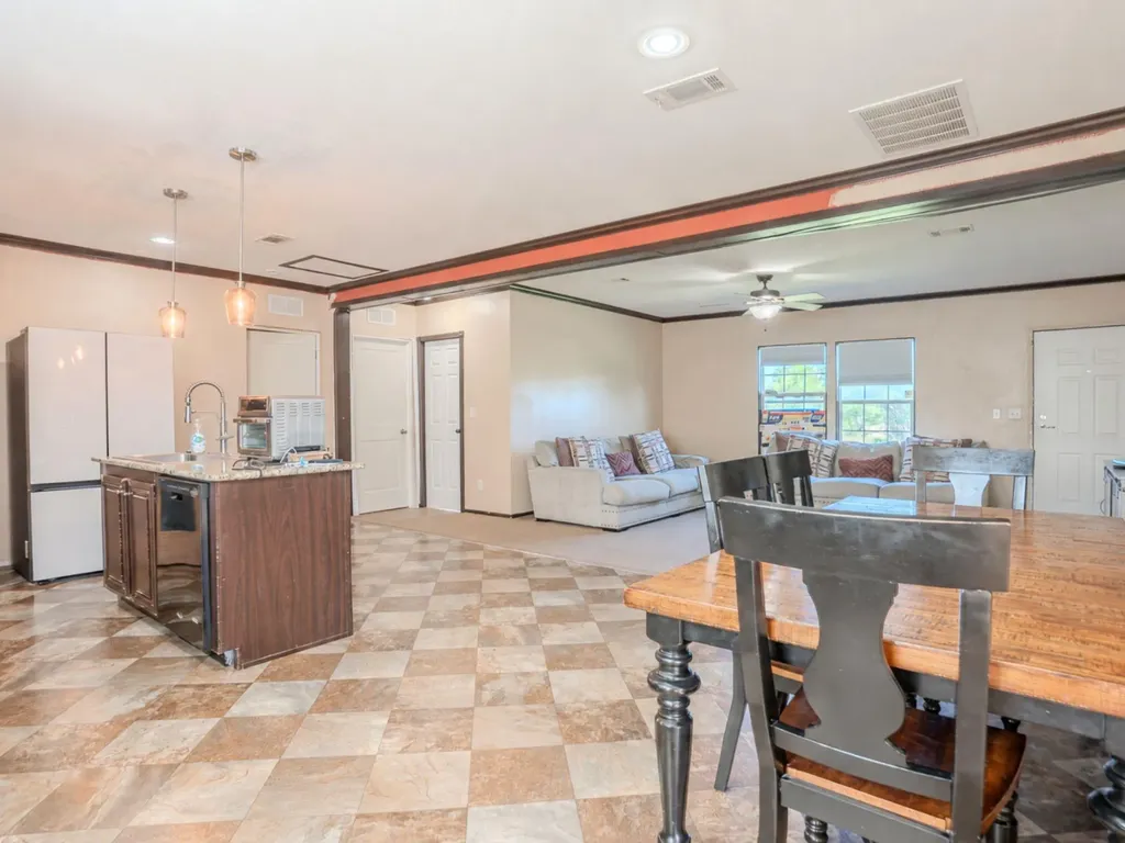 100 Northridge Lane Martindale TX 78655