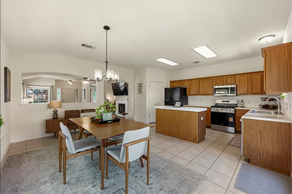 15514 Cadoz Drive Austin TX 78728