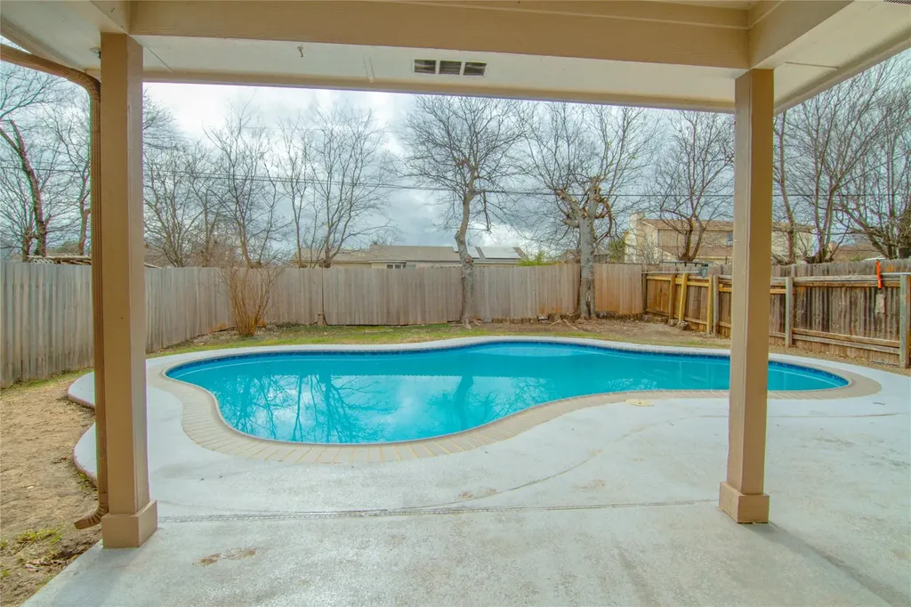 1431 Roxannes Run Pflugerville TX 78660