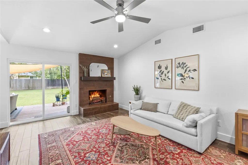 5710 Boulder Creek Austin TX 78724
