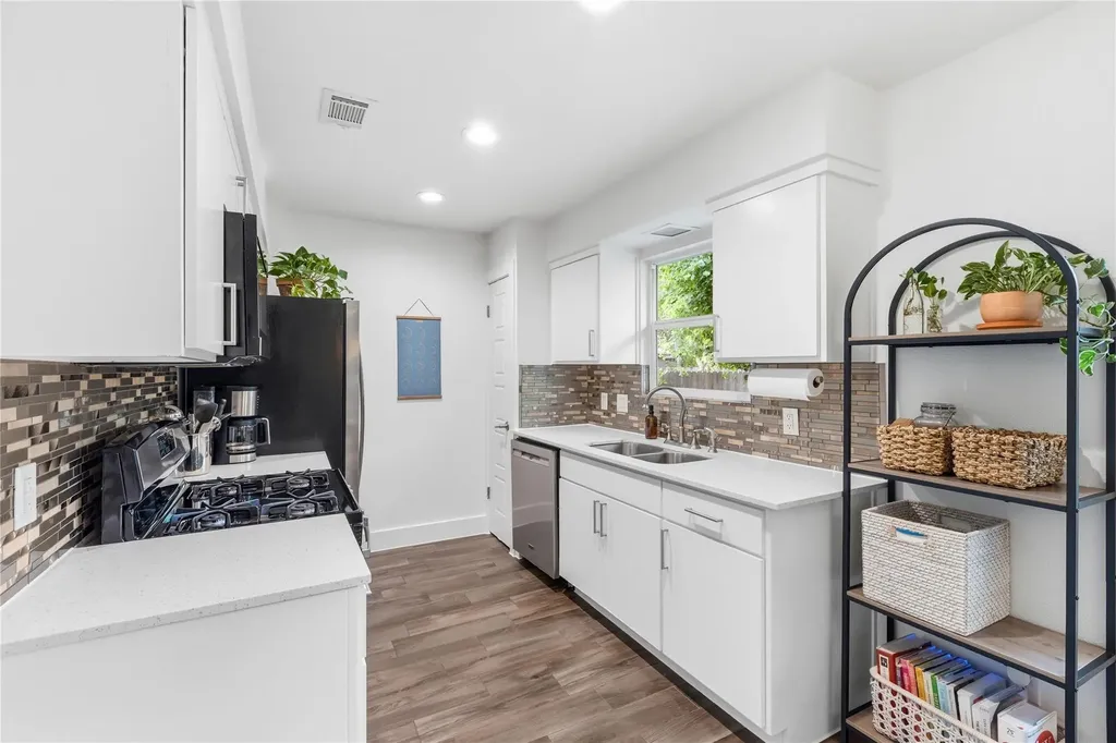 5710 Boulder Creek Austin TX 78724