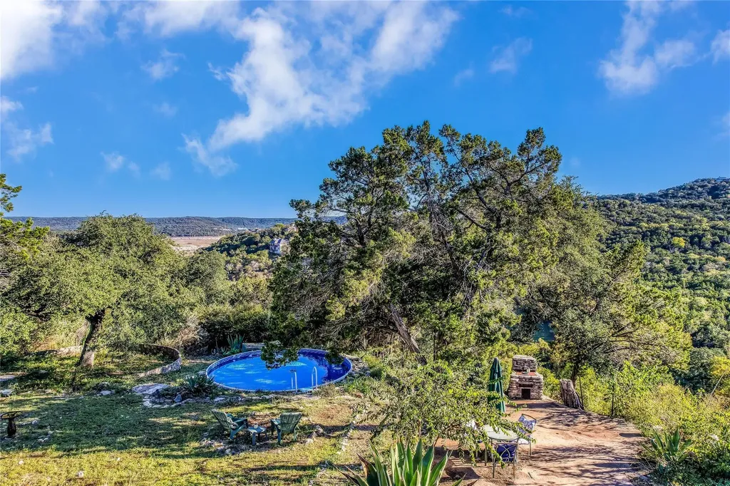 18201 Gregg Bluff Road Jonestown TX 78645