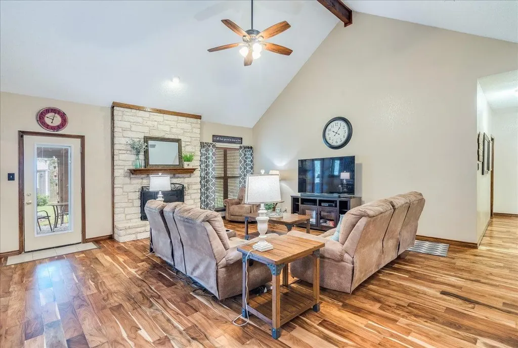 336 Primrose Drive Kyle TX 78640
