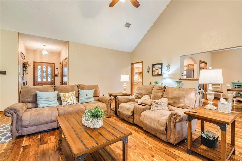 336 Primrose Drive Kyle TX 78640