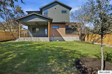 18305 Lake Oaks Drive Jonestown TX 78645