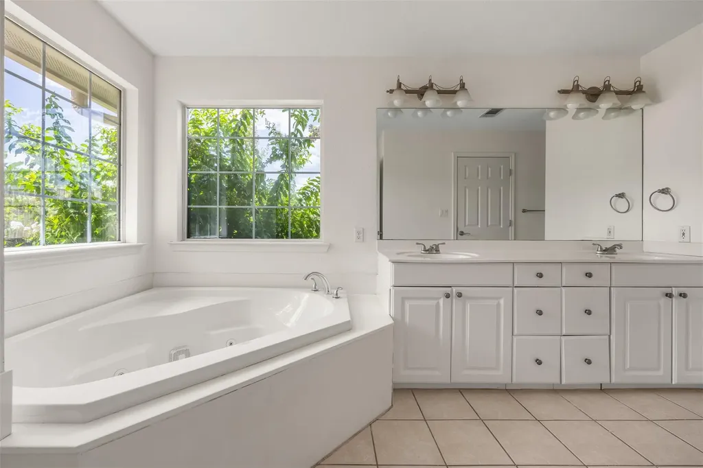 11929 Fitzhugh Corners Dripping Springs TX 78620