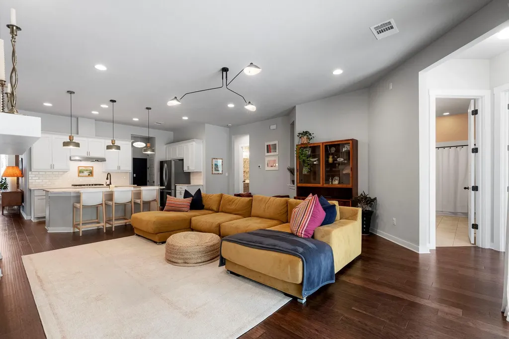 341 Hazy Hills Loop Dripping Springs TX 78620