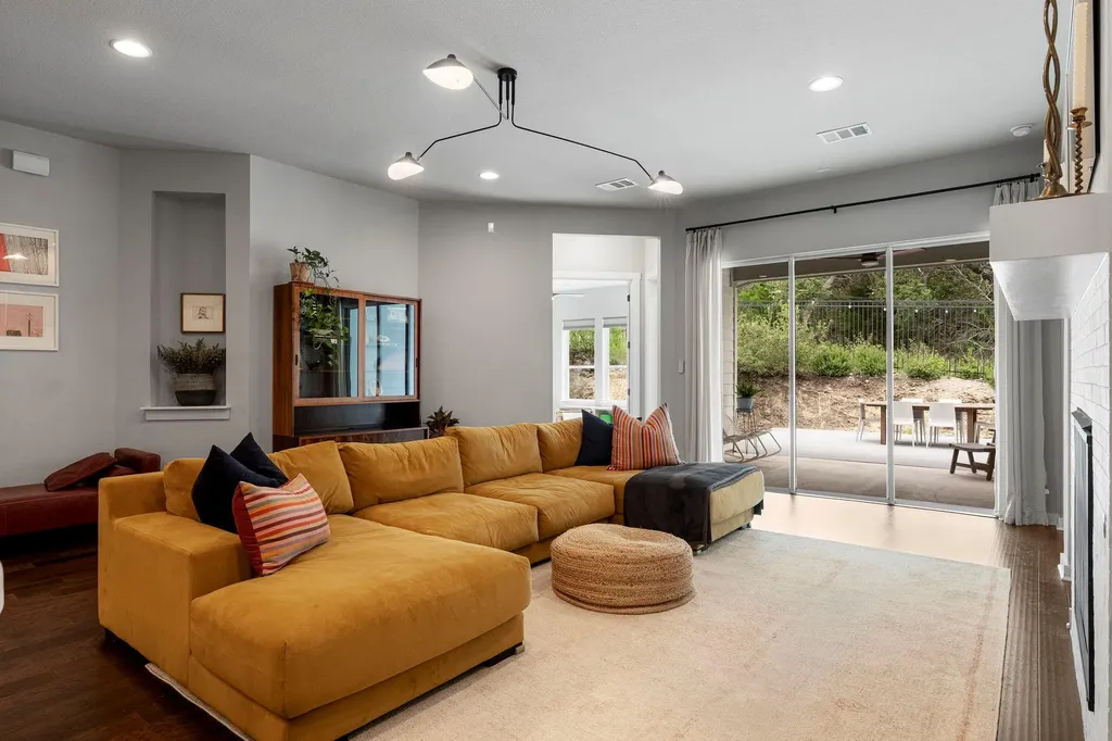 341 Hazy Hills Loop Dripping Springs TX 78620
