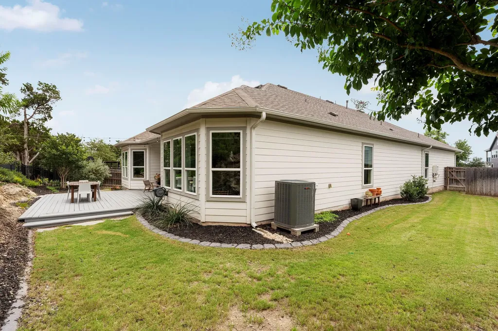 341 Hazy Hills Loop Dripping Springs TX 78620