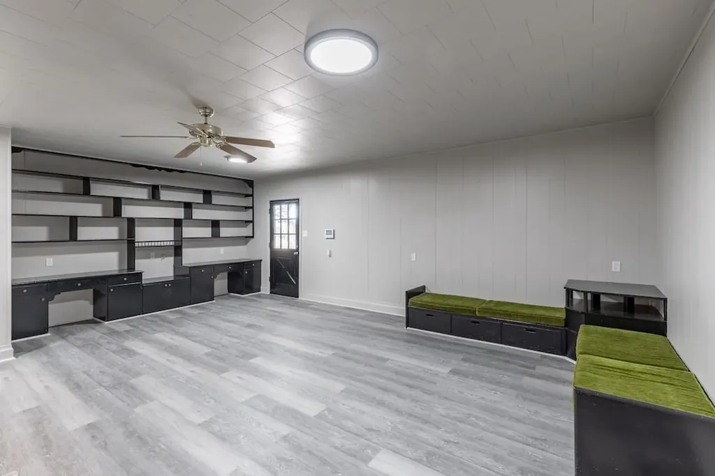 3534 E Hwy 90 A East Hill Gonzales TX 78629