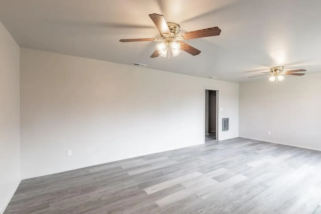 3534 E Hwy 90 A East Hill Gonzales TX 78629