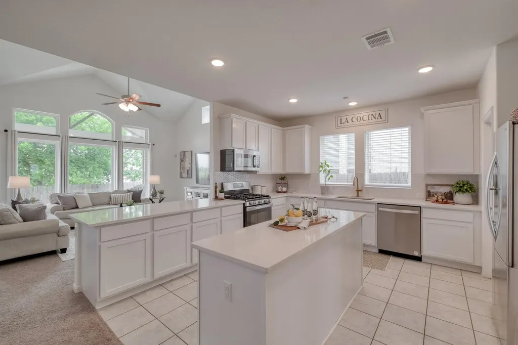6144 Teodoro Bend Round Rock TX 78665