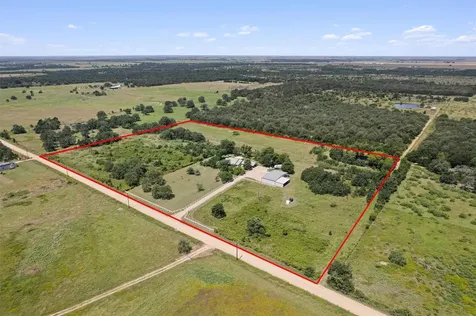 1172 County Road 418 Thorndale TX 76577