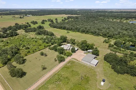 1172 County Road 418 Thorndale TX 76577