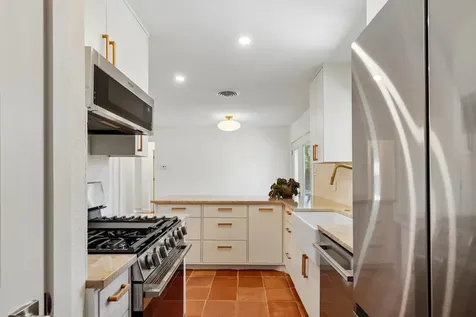 2712 Friar Tuck Lane Austin TX 78704