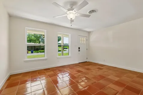 2712 Friar Tuck Lane Austin TX 78704
