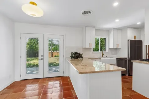 2712 Friar Tuck Lane Austin TX 78704