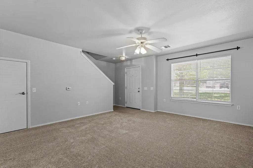 12517 Briarcreek Loop Manor TX 78653