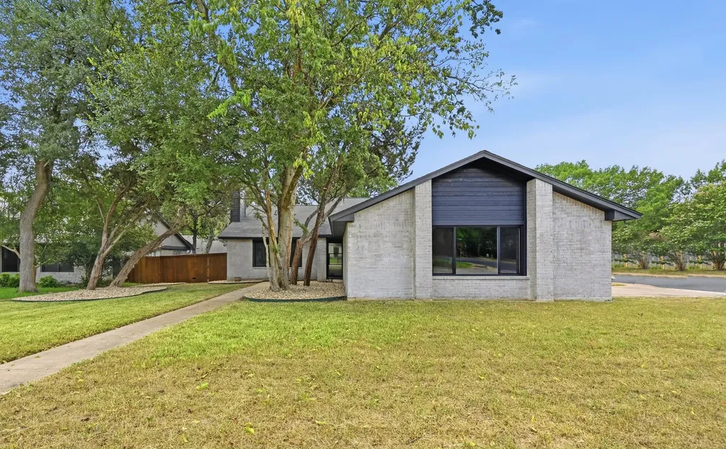 4013 Reynosa Drive Austin TX 78739