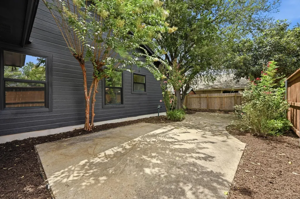4013 Reynosa Drive Austin TX 78739
