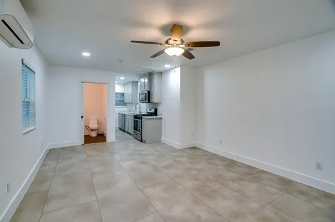 1800 Grace Street Taylor TX 76574