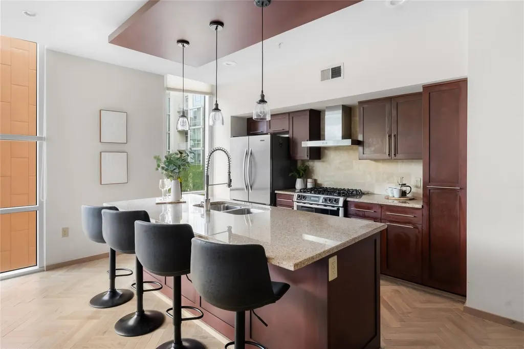 1600 Barton Springs Road Austin TX 78704