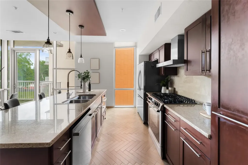 1600 Barton Springs Road Austin TX 78704