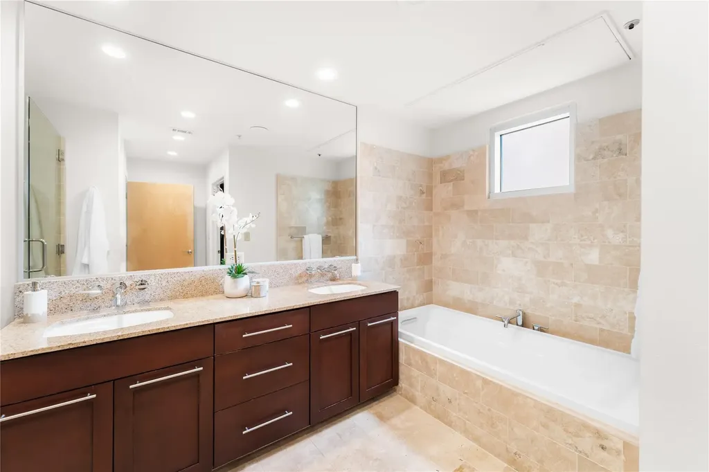 1600 Barton Springs Road Austin TX 78704