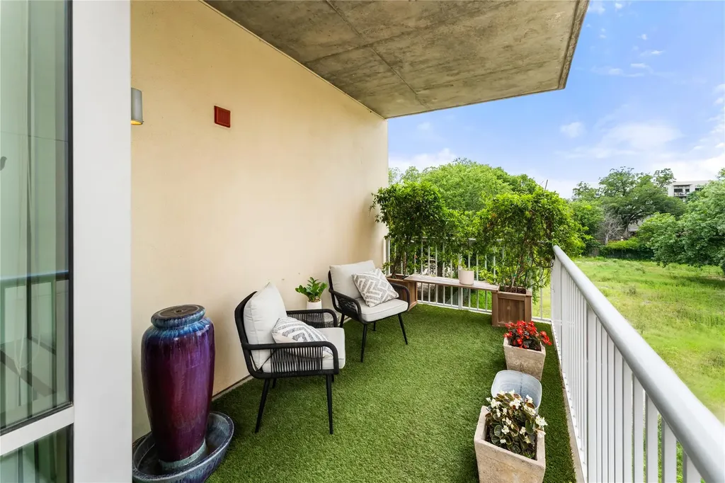 1600 Barton Springs Road Austin TX 78704
