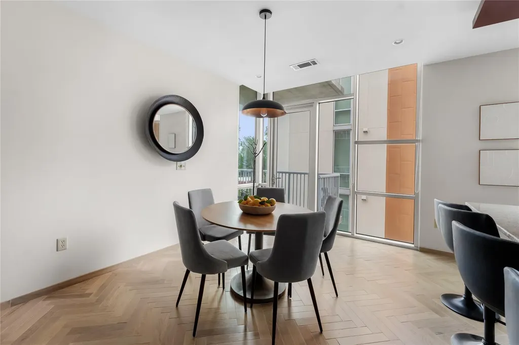 1600 Barton Springs Road Austin TX 78704