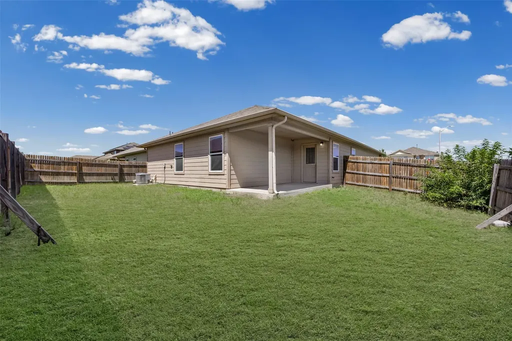 111 Hess Drive Kyle TX 78640