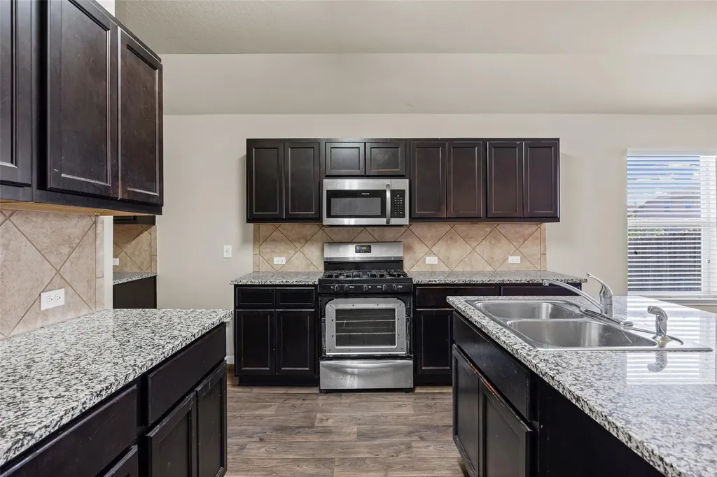111 Hess Drive Kyle TX 78640
