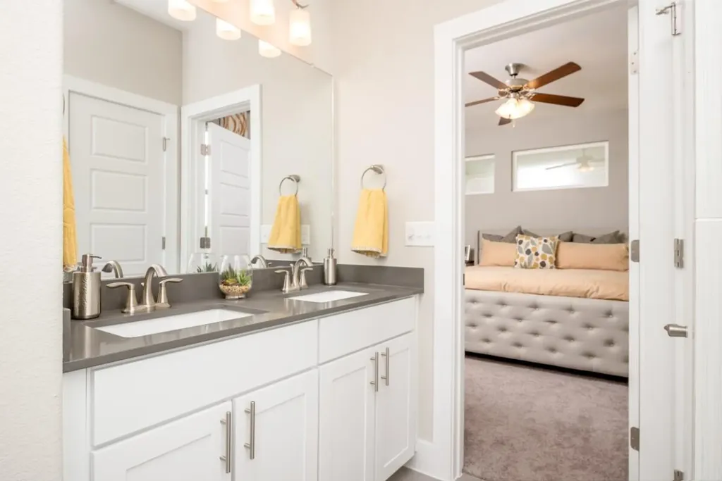 11209 Gold Cloud Bend Manor TX 78653