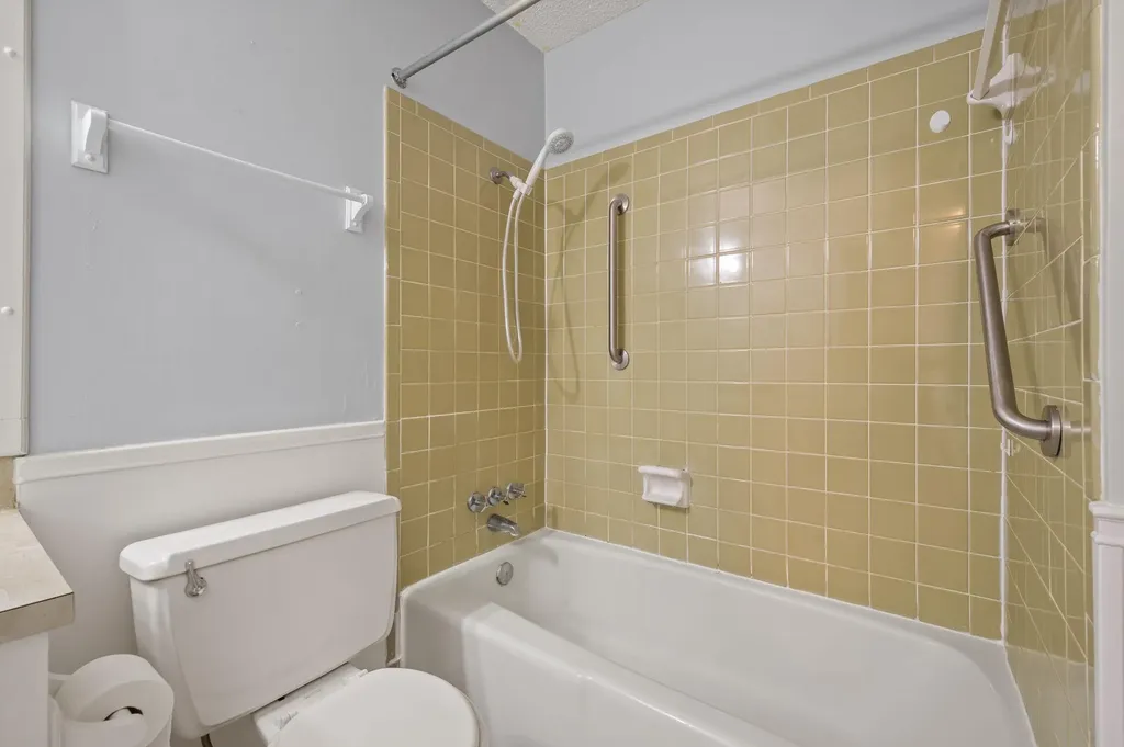 2712 Thrushwood Drive Austin TX 78757