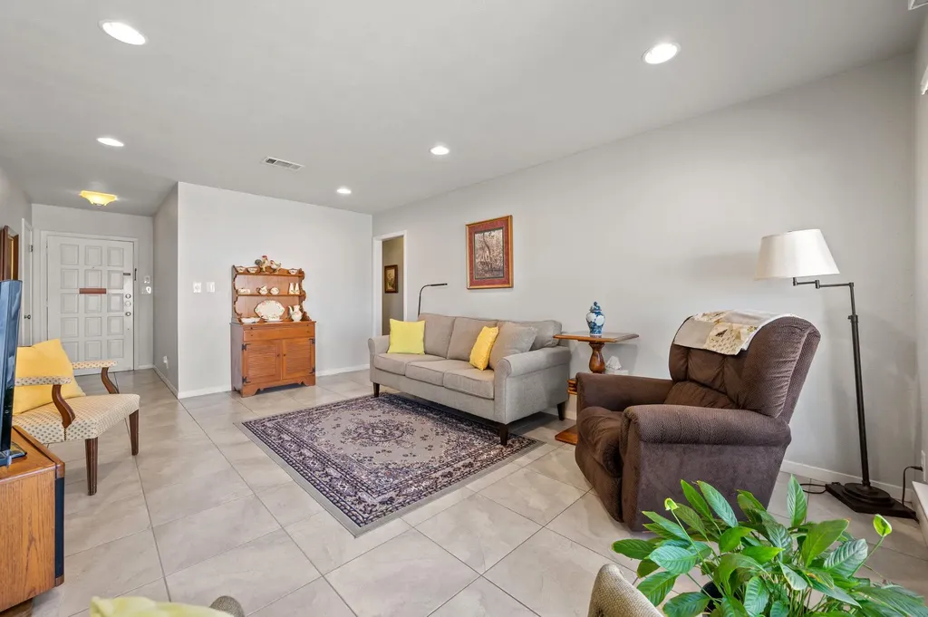 2712 Thrushwood Drive Austin TX 78757