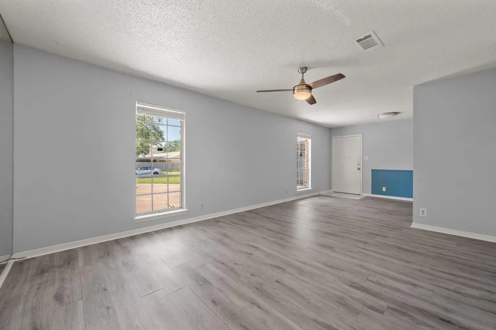 2712 Thrushwood Drive Austin TX 78757