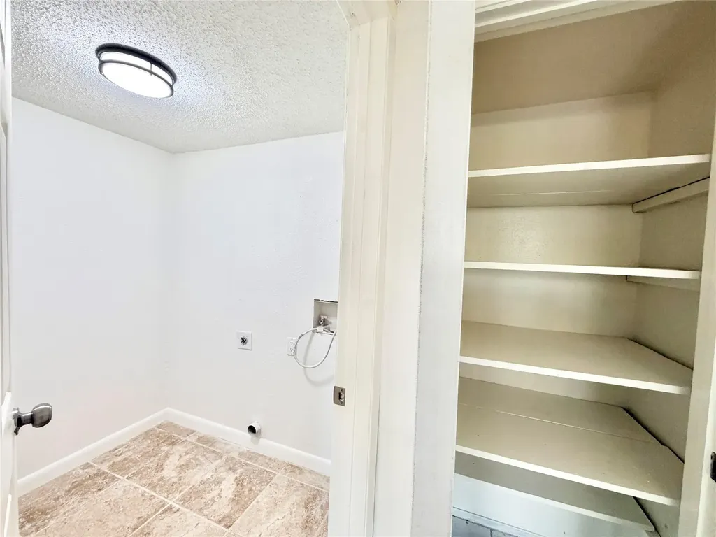 9623 Covey Ridge Lane Austin TX 78758