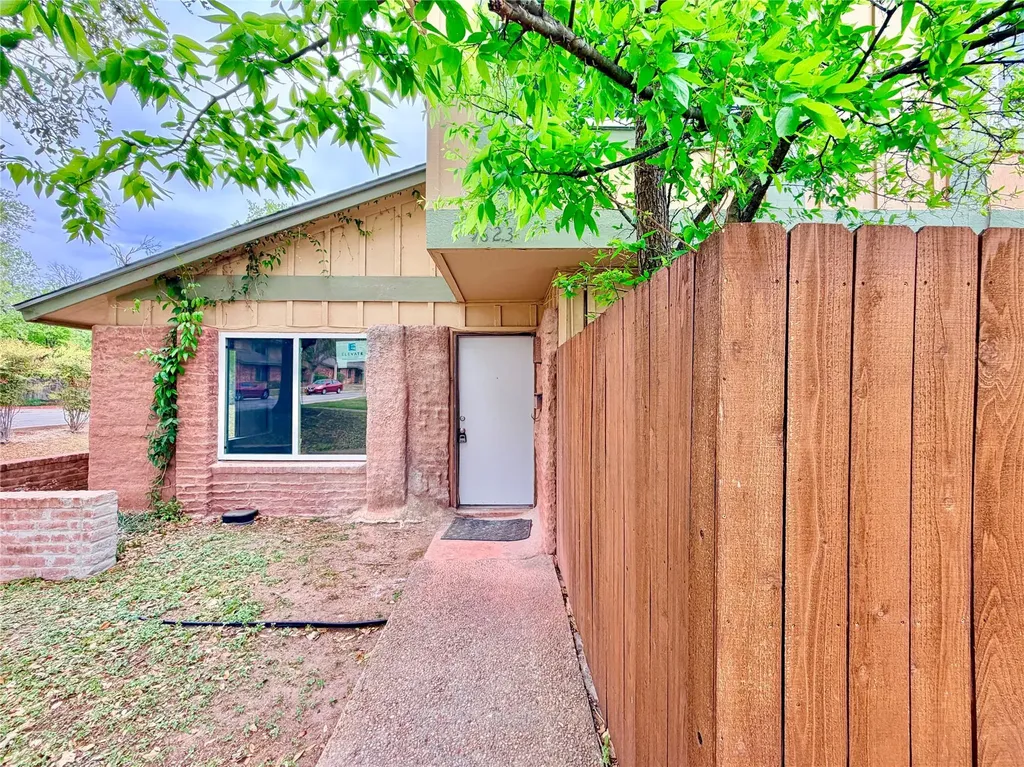 9623 Covey Ridge Lane Austin TX 78758