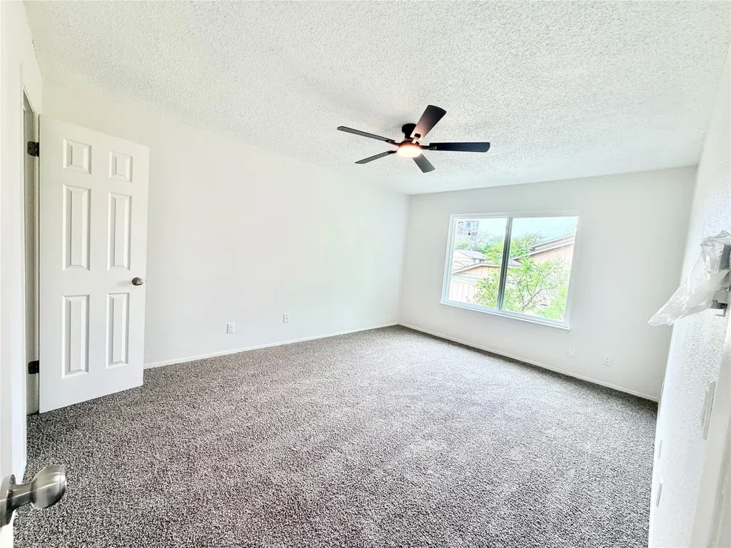 9623 Covey Ridge Lane Austin TX 78758