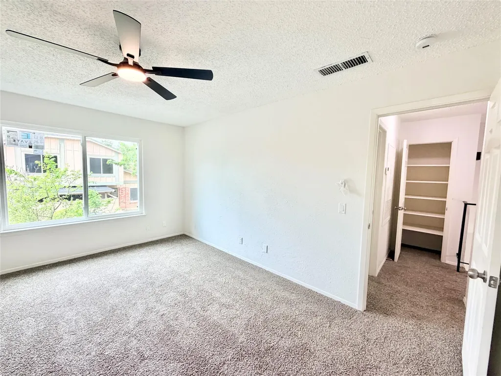 9623 Covey Ridge Lane Austin TX 78758