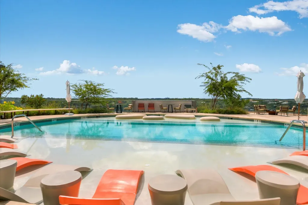 44 East Avenue Austin TX 78701