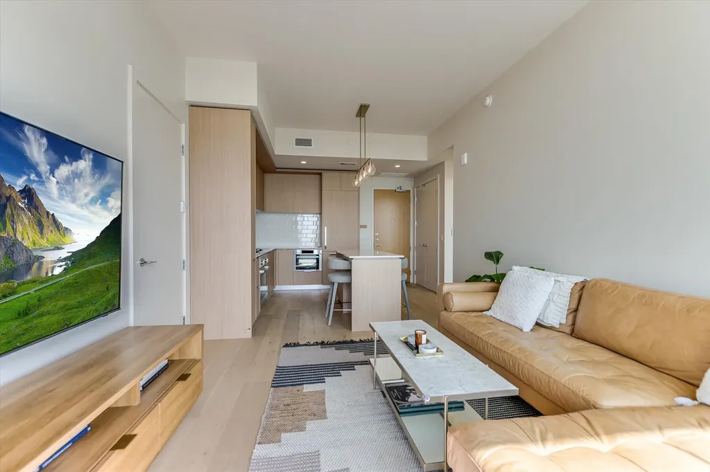 44 East Avenue Austin TX 78701