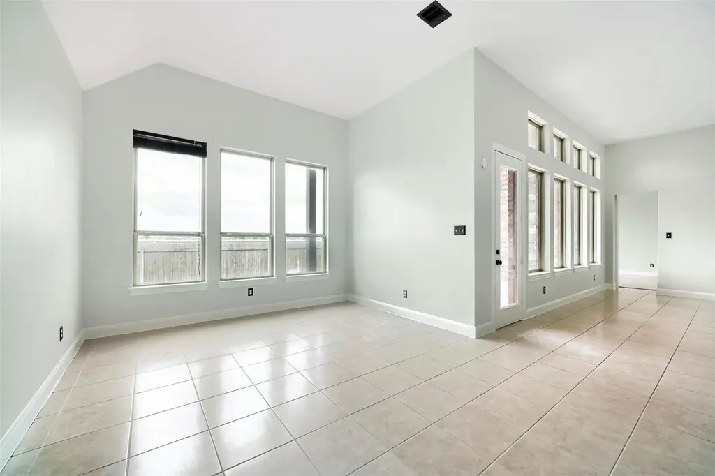 1012 Hillrose Drive Leander TX 78641