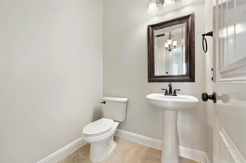 1012 Hillrose Drive Leander TX 78641