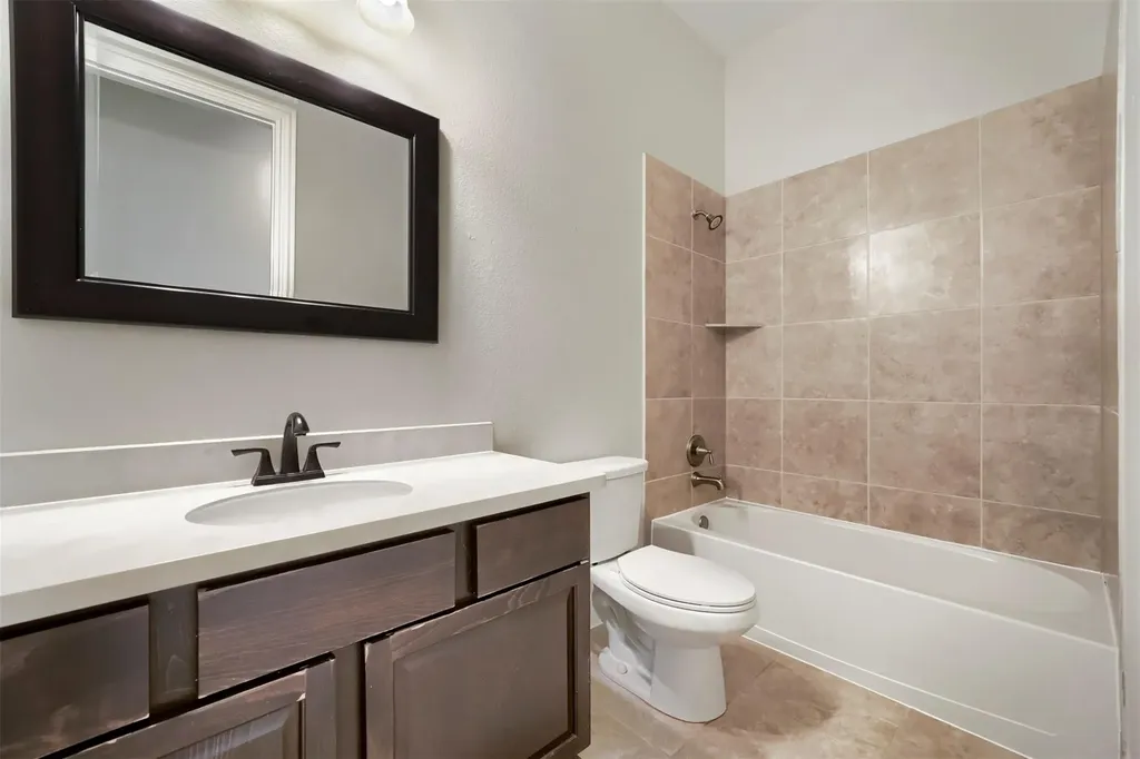 1012 Hillrose Drive Leander TX 78641