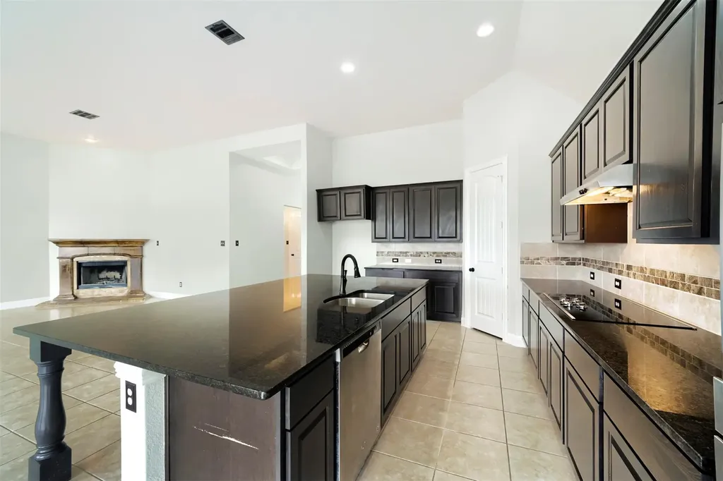 1012 Hillrose Drive Leander TX 78641