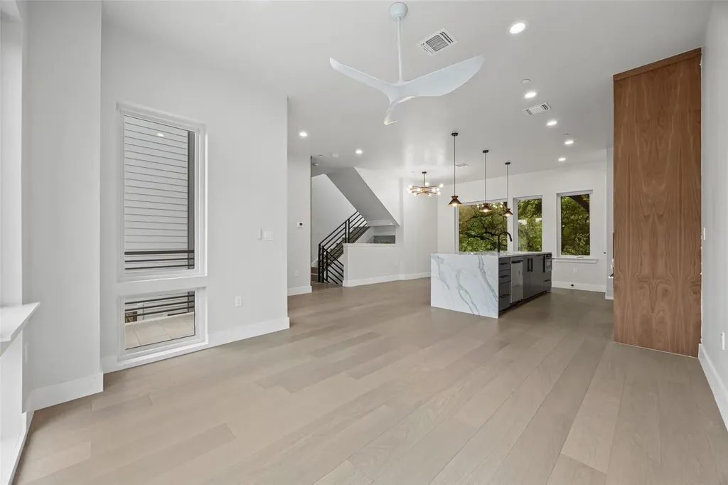 100 W Odell Street Austin TX 78752